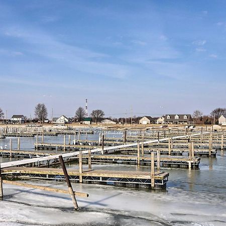 Condo With Balcony, Dock And Access To Lake Erie Sand Beach Luaran gambar
